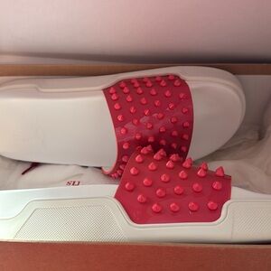 POOL SLIDES LOUBOUTIN SIZE 41.5